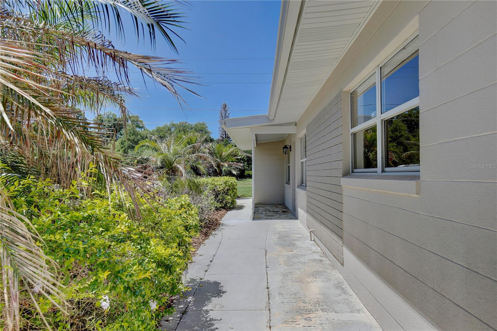 GLASS GARDENS - Residential