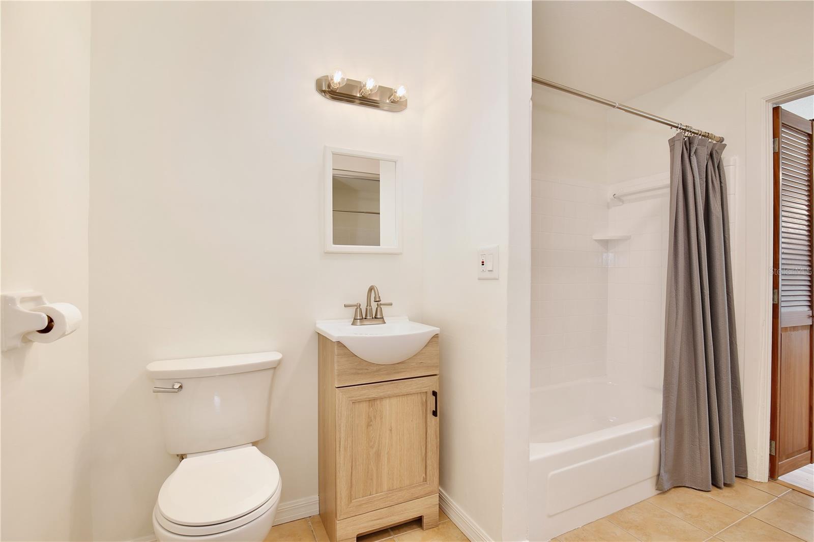 GLASS GARDENS - Residential