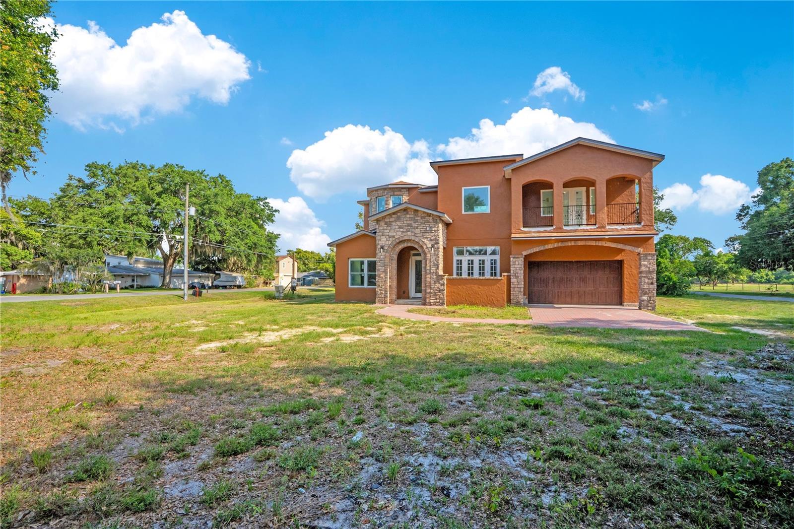 818 LAKE AGNES DRIVE