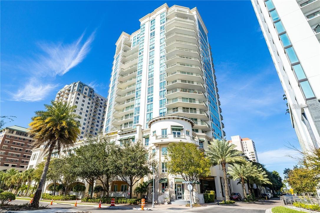 THE PLAZA HARBOUR ISLAND A CON - Residential