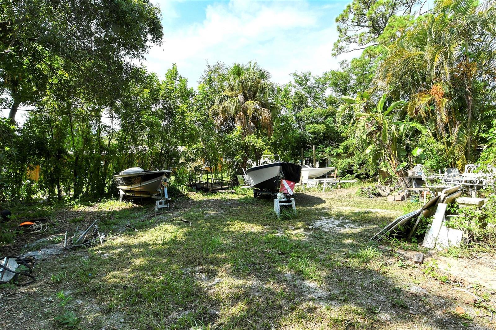 BAHAMA HEIGHTS - Residential