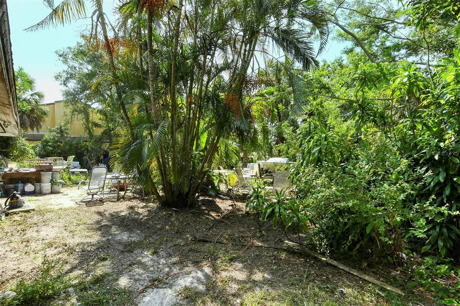 BAHAMA HEIGHTS - Residential