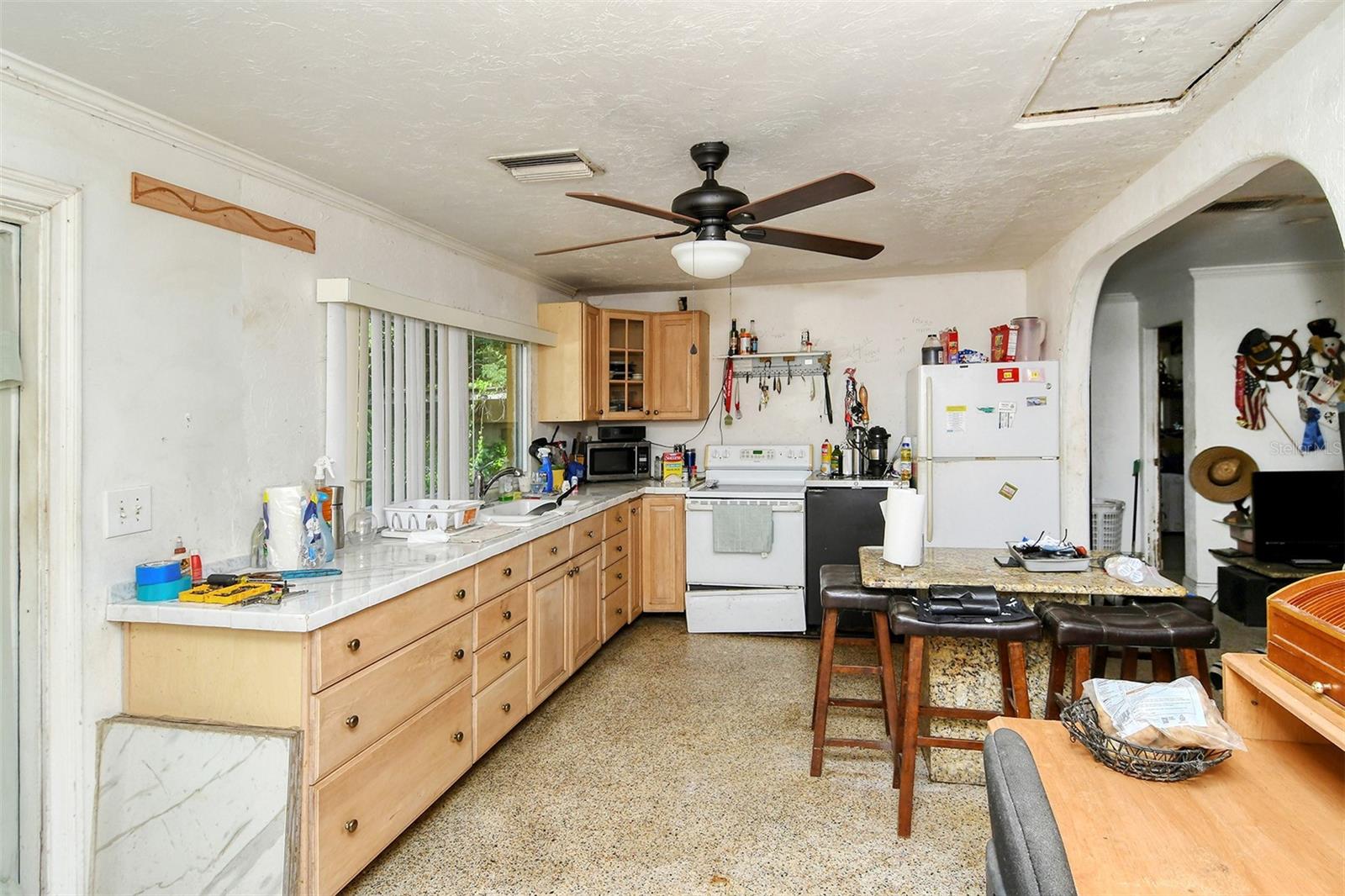 BAHAMA HEIGHTS - Residential