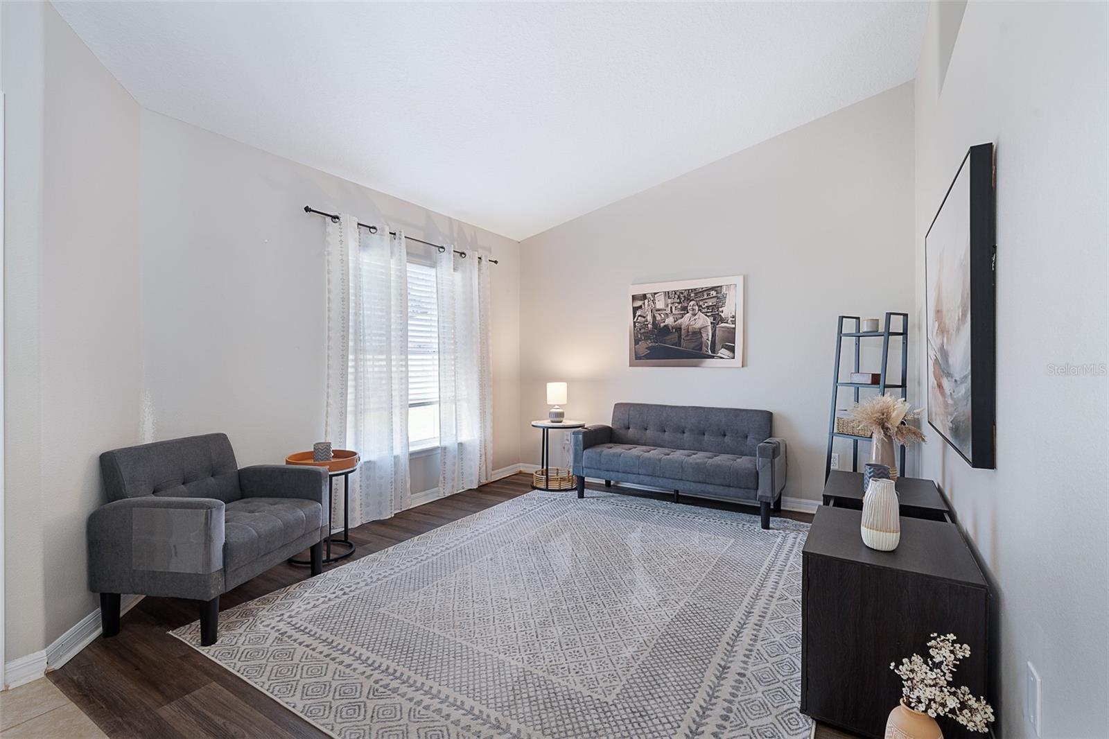 32 BUFFALO BILL DRIVE