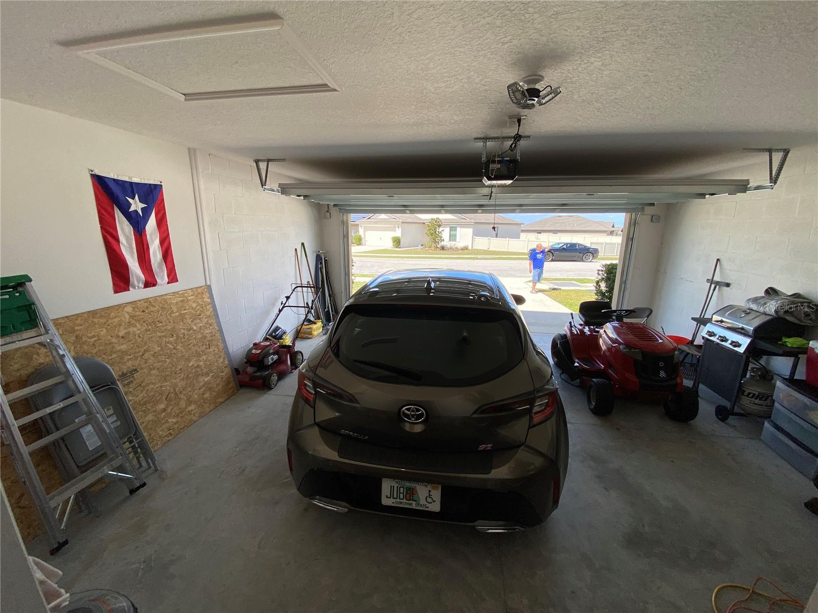 RIDGE/SWAN LAKE - Residential