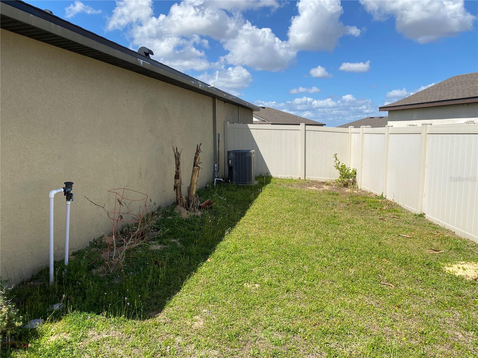 RIDGE/SWAN LAKE - Residential