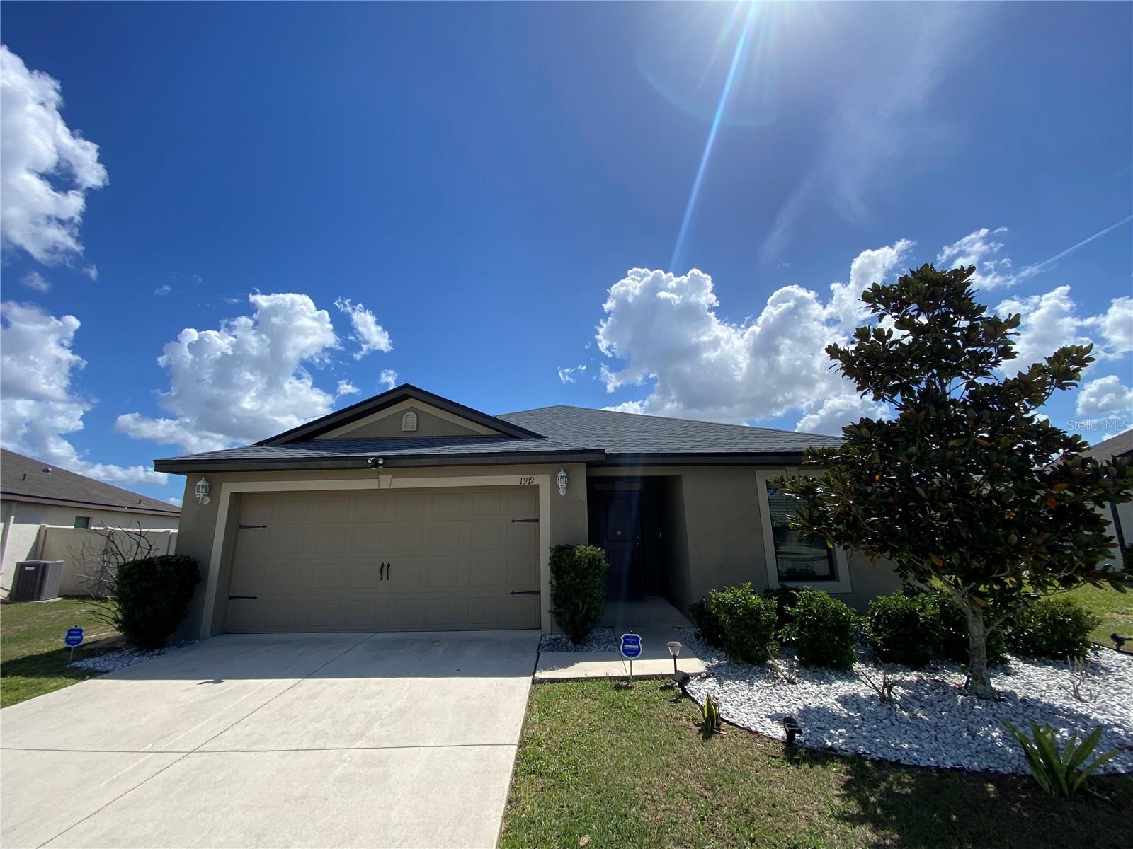 RIDGE/SWAN LAKE - Residential