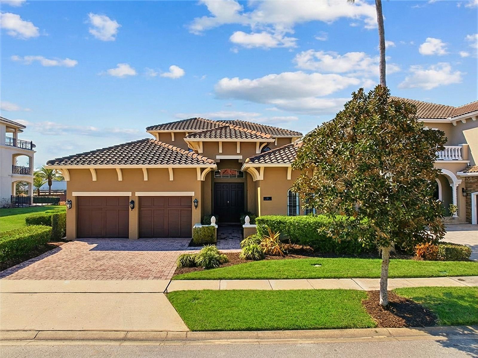 REUNION WEST VLGS NORTH - Residential