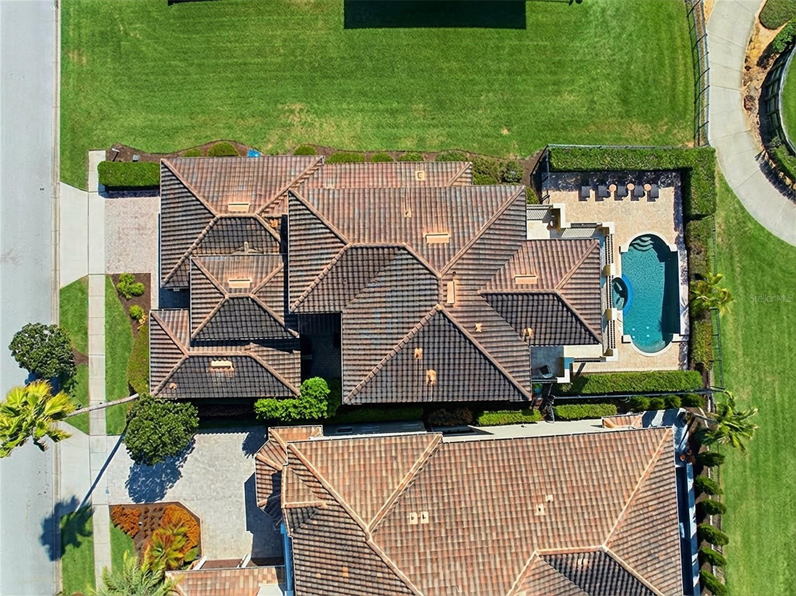 REUNION WEST VLGS NORTH - Residential