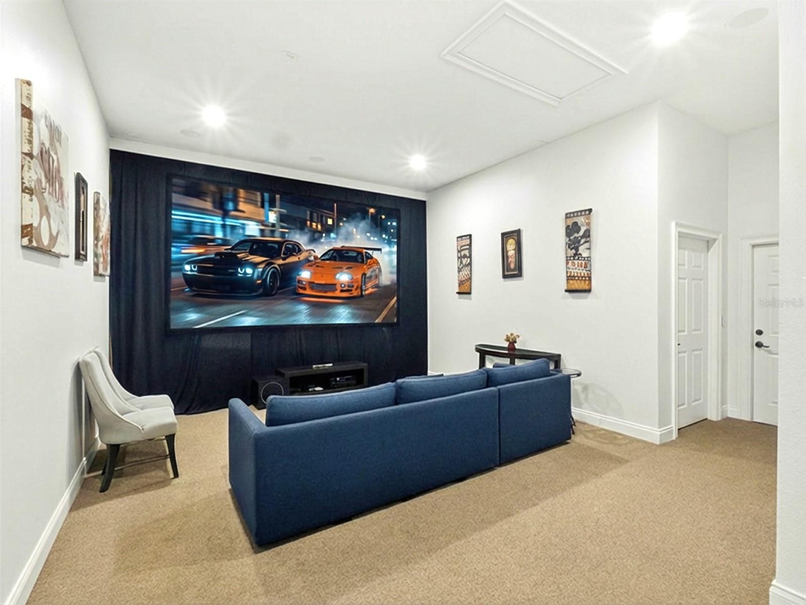 REUNION WEST VLGS NORTH - Residential