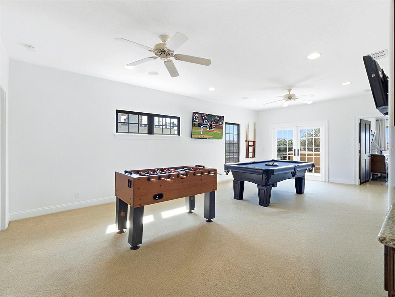 REUNION WEST VLGS NORTH - Residential