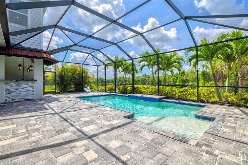 Photo of 12301 Auburndale Court, Venice, FL 34293 (MLS # N6139634)