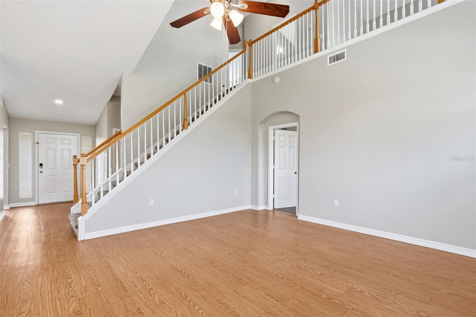 7444 MOORGATE COURT