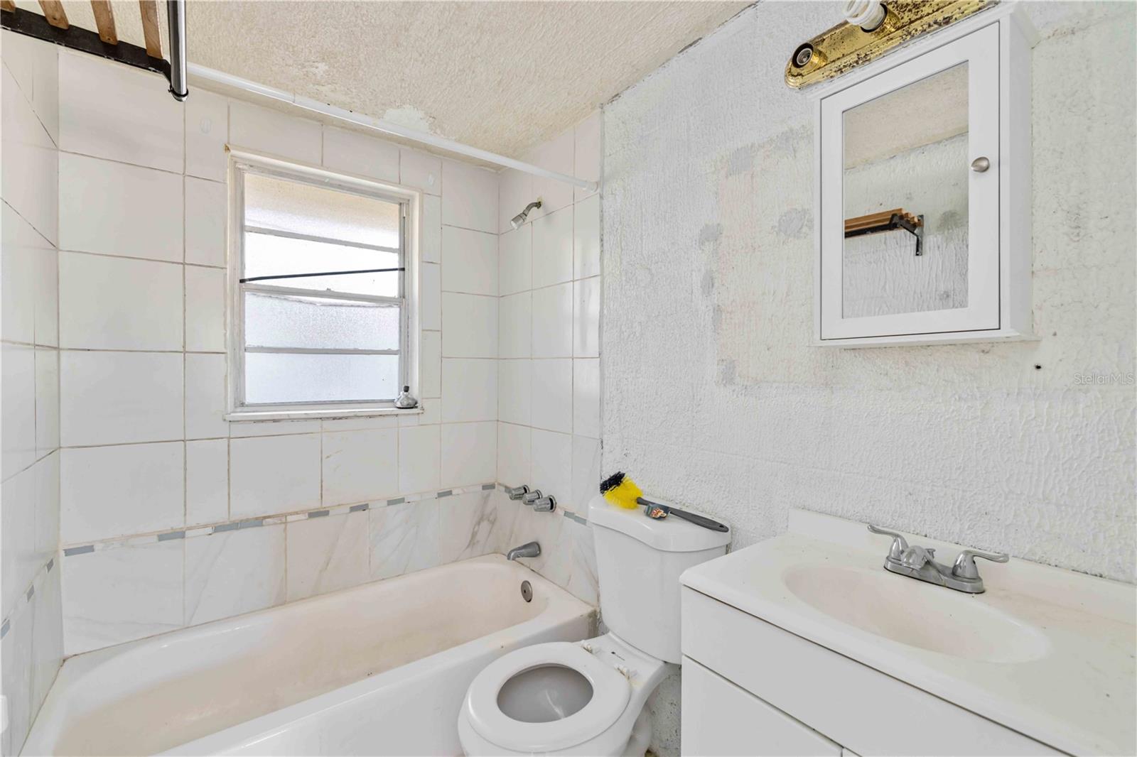 ACREAGE - Residential Income