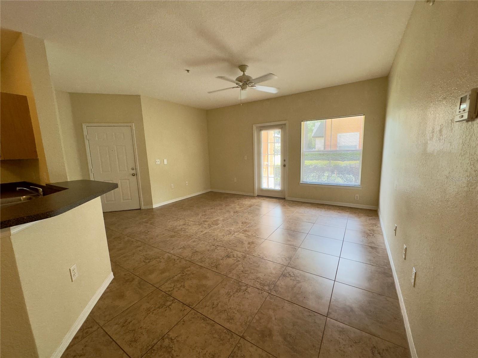 FOUNTAINS/METRO WEST - Residential Lease