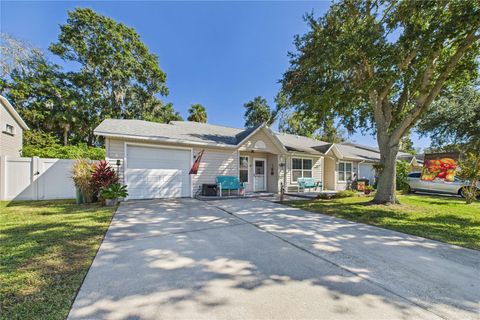 Photo of 1031 Grand Hickory Circle, Daytona Beach, FL 32117 (MLS # FC314060)