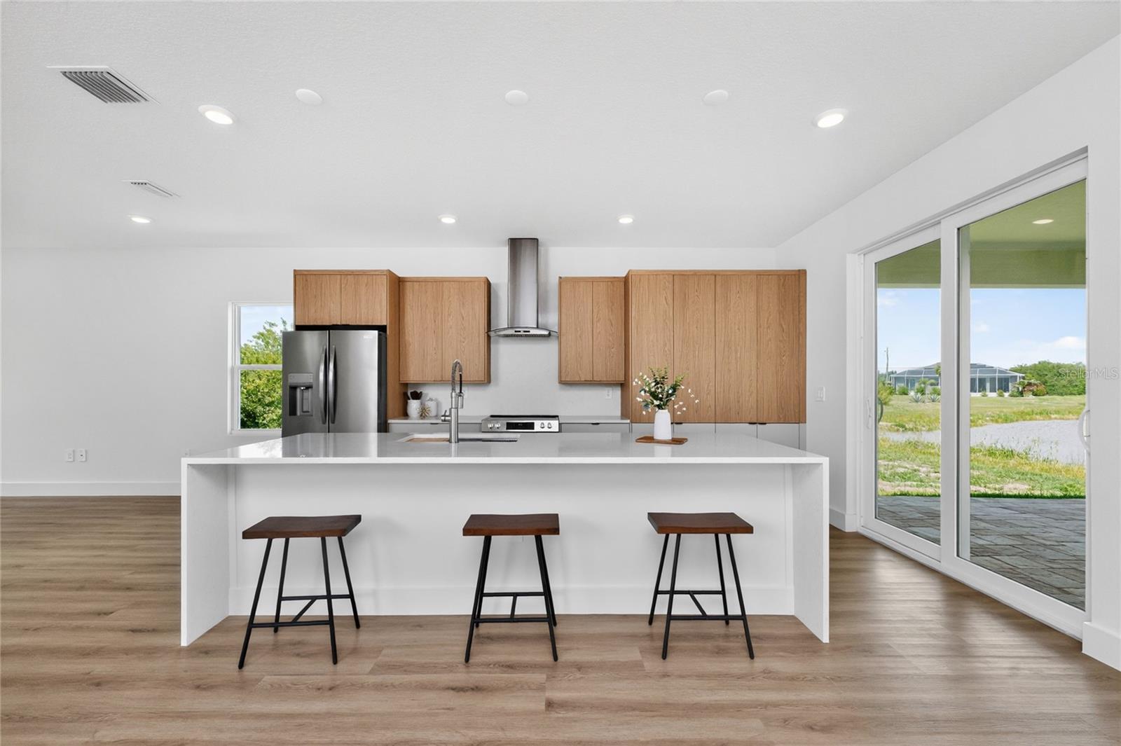 ROTONDA LAKES - Residential