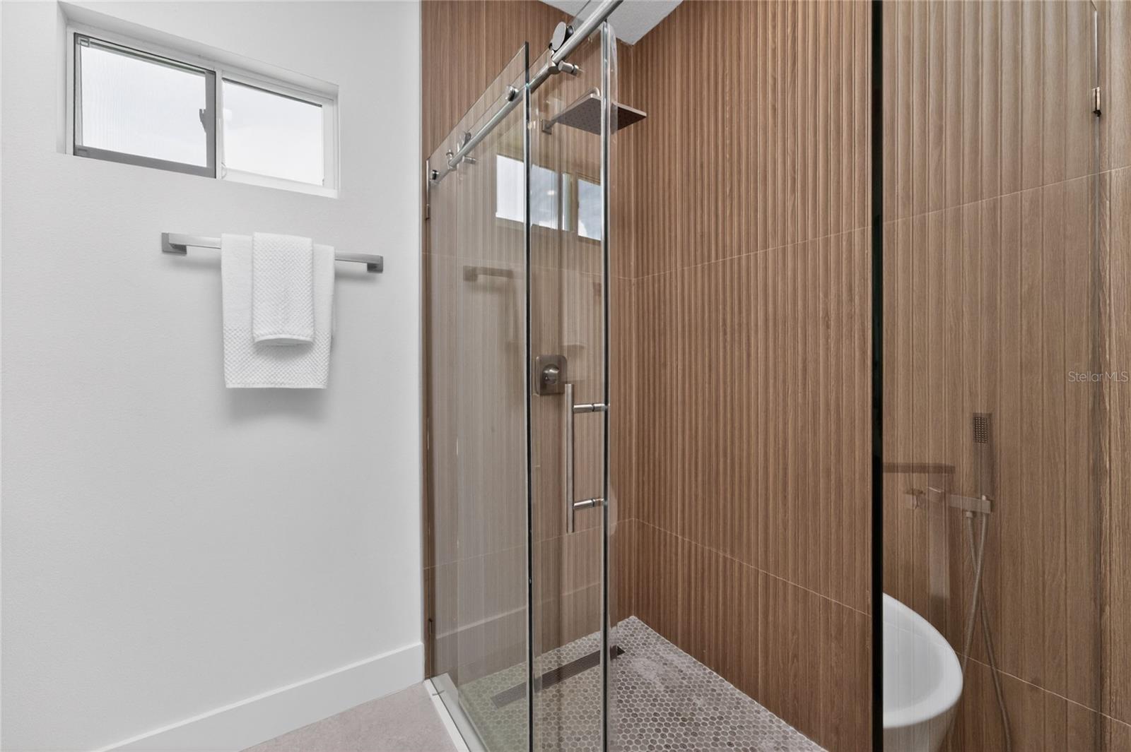 ROTONDA LAKES - Residential