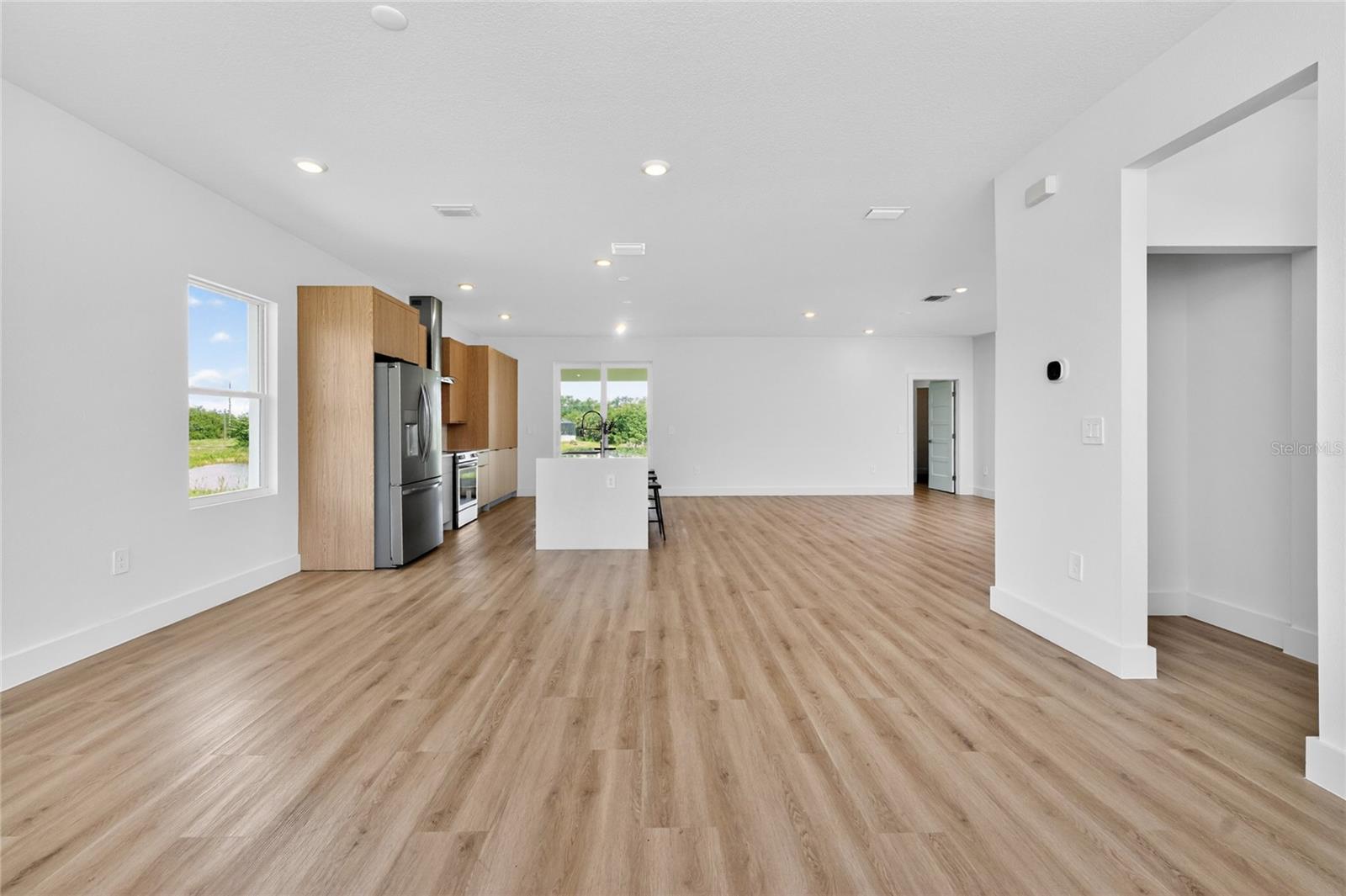 ROTONDA LAKES - Residential