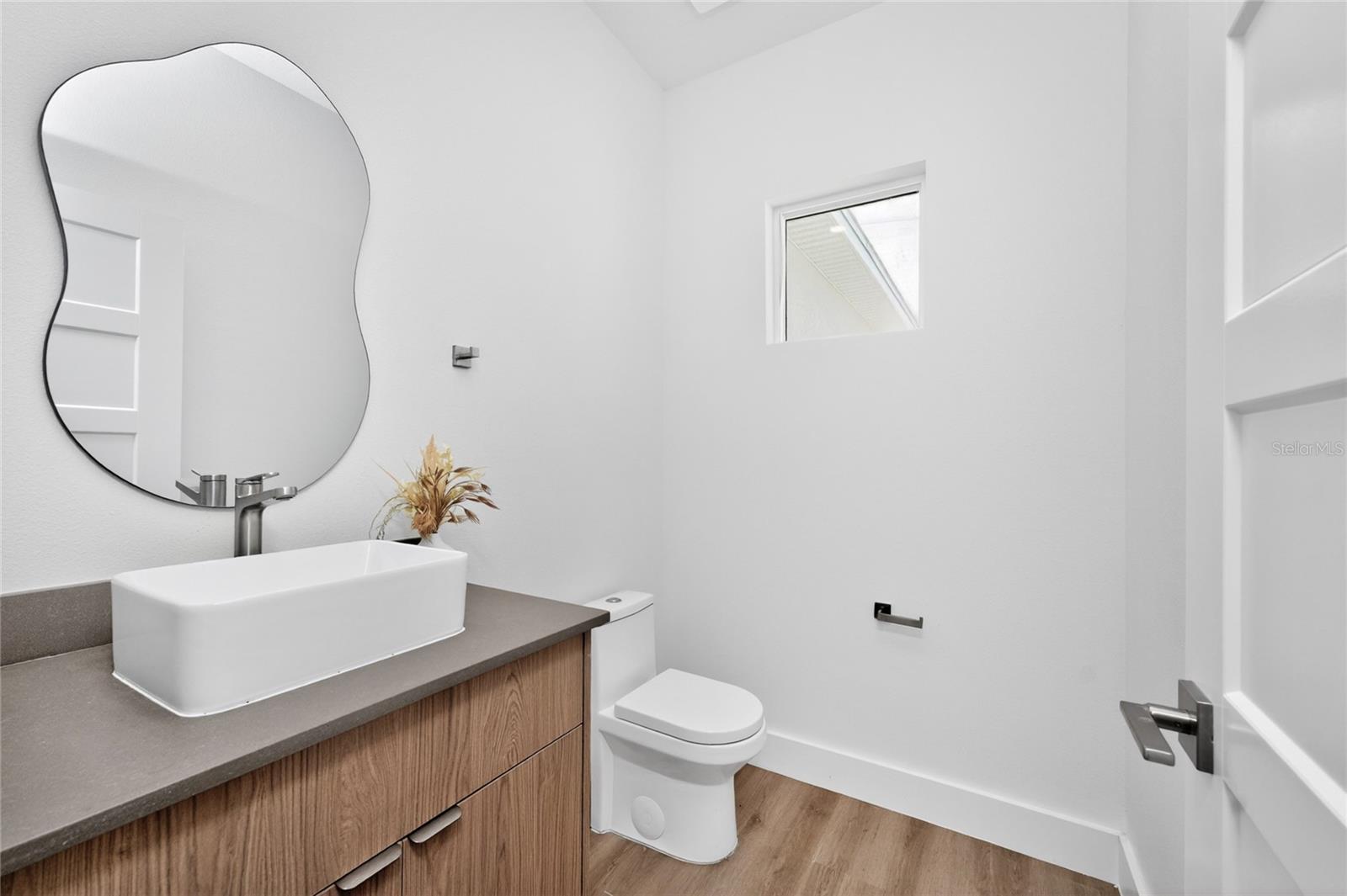 ROTONDA LAKES - Residential