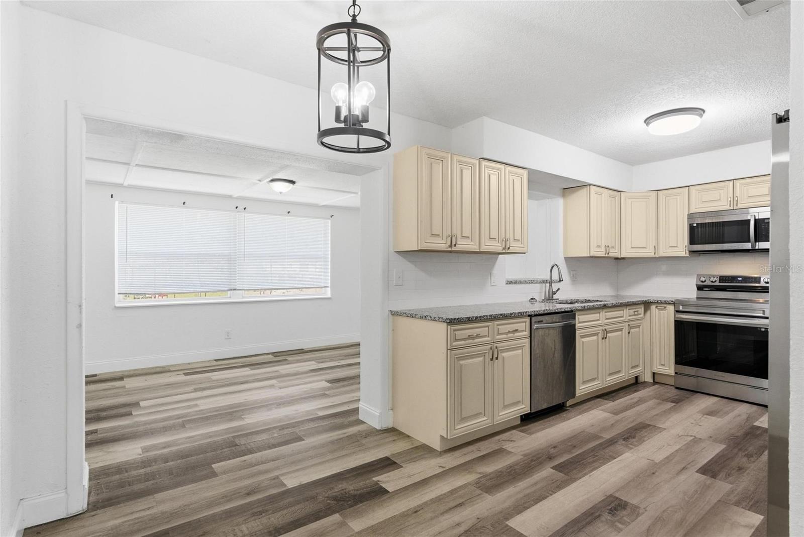 DAYTONA BEACH - Residential