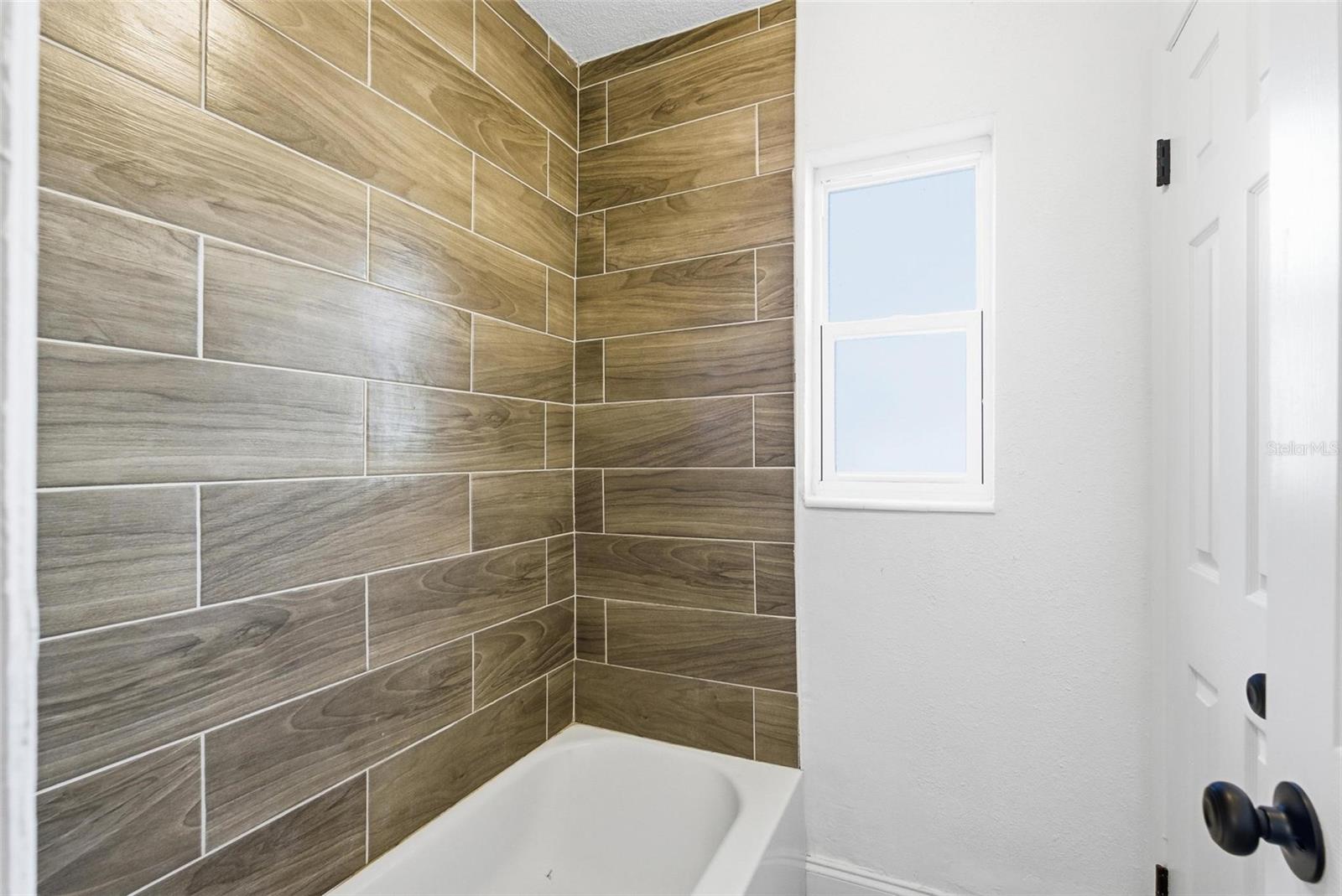 DAYTONA BEACH - Residential