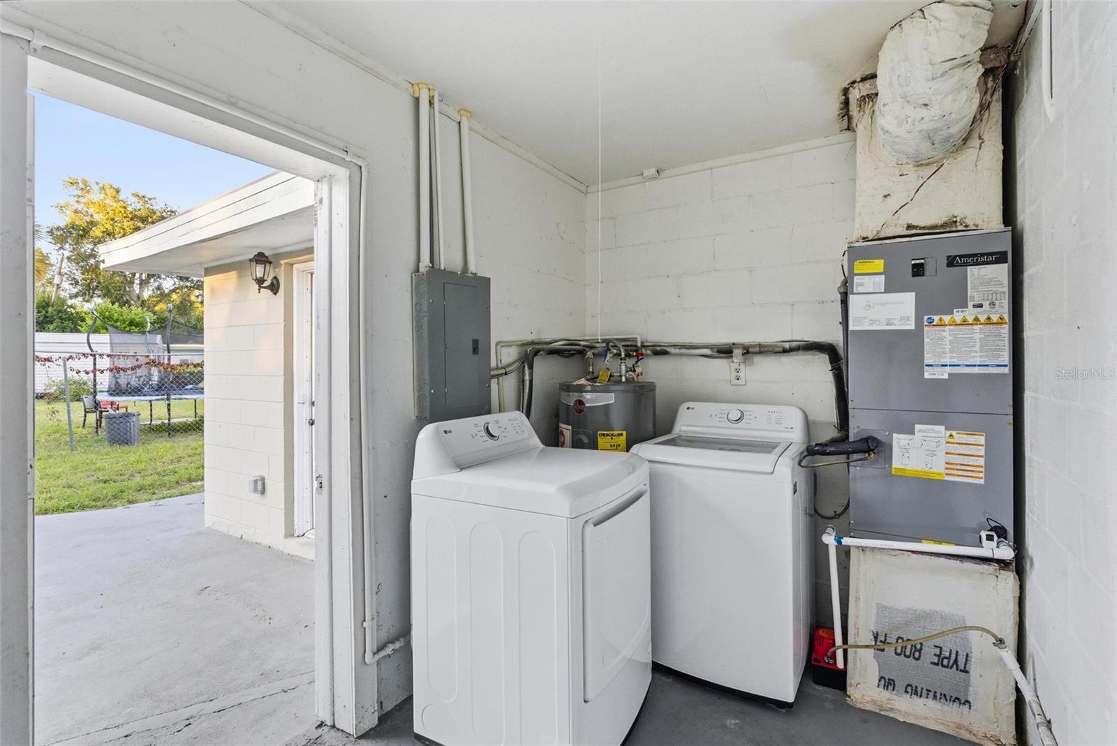 DAYTONA BEACH - Residential