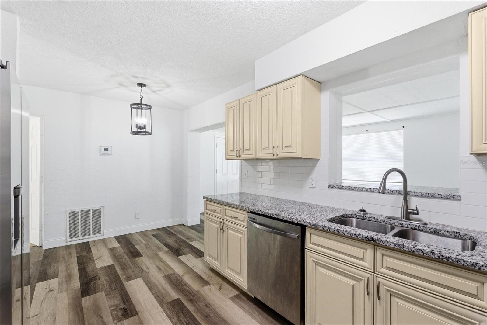 DAYTONA BEACH - Residential