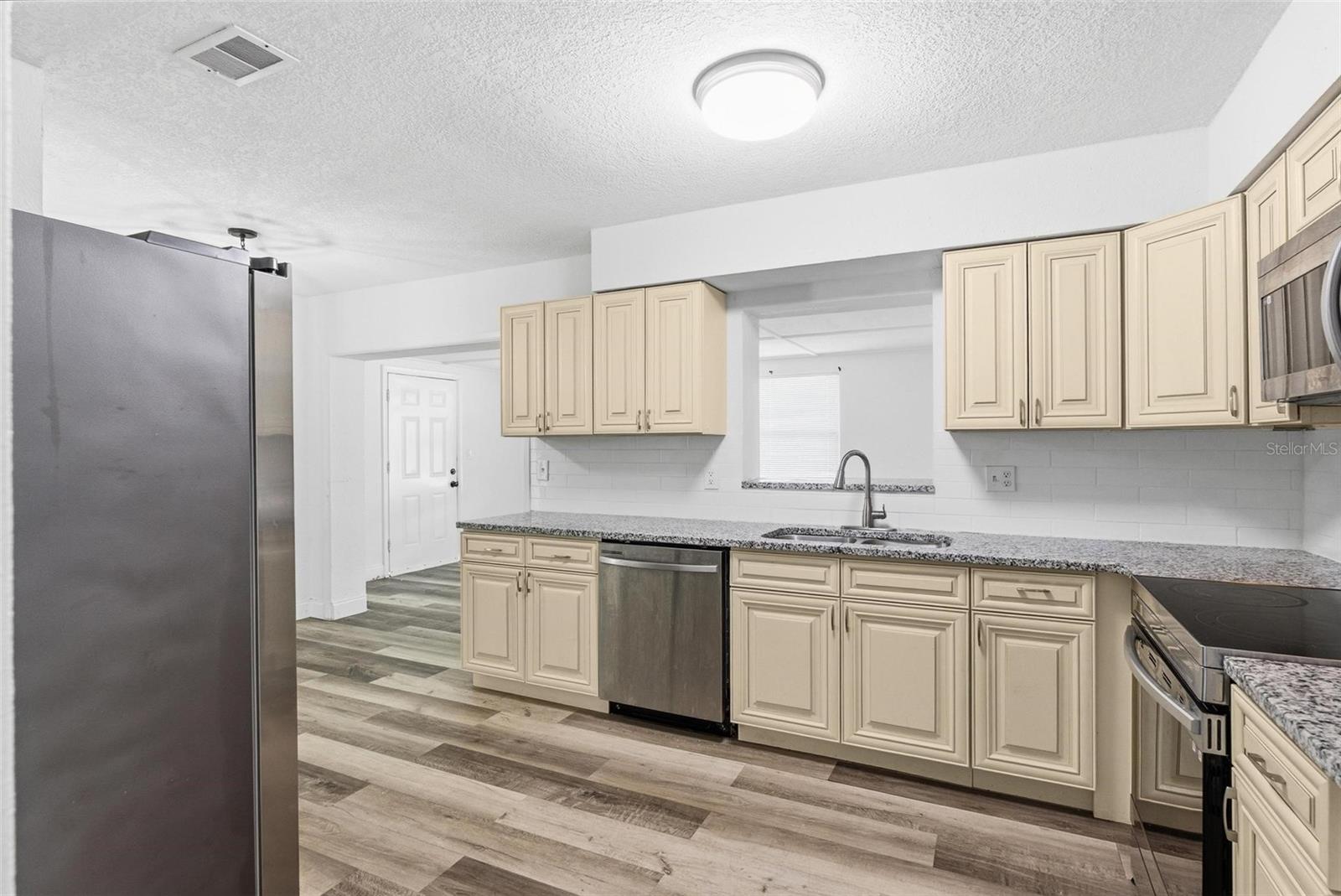 DAYTONA BEACH - Residential