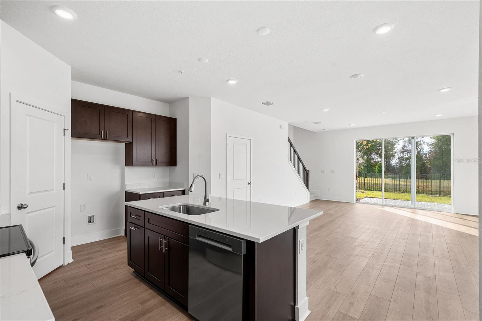 MAGNOLIA RESERVE - Residential