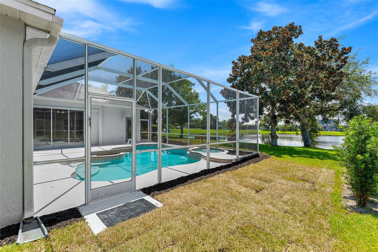 SAWGRASS AT SUNTREE PHASE ONE - Residential