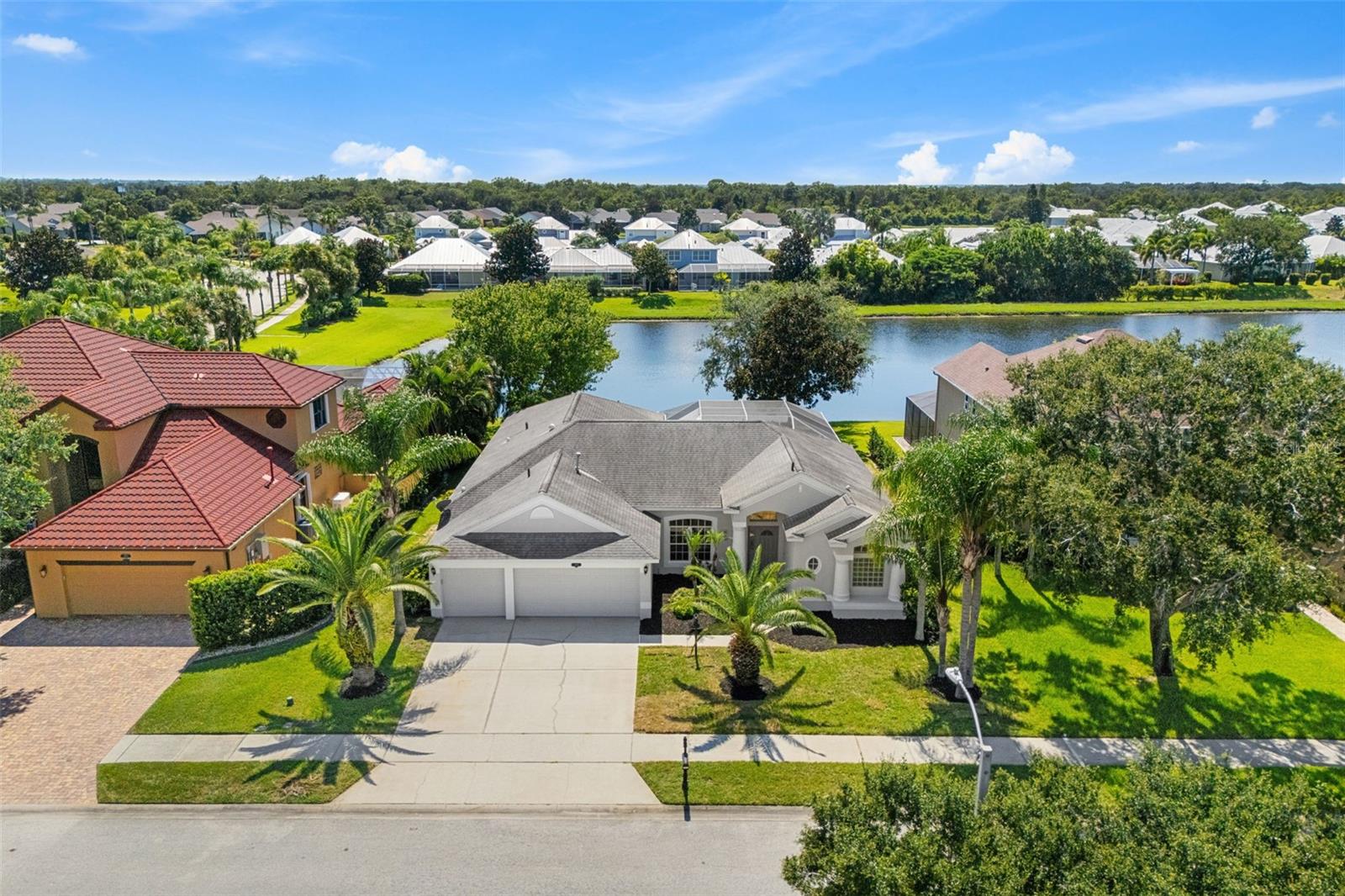 SAWGRASS AT SUNTREE PHASE ONE - Residential