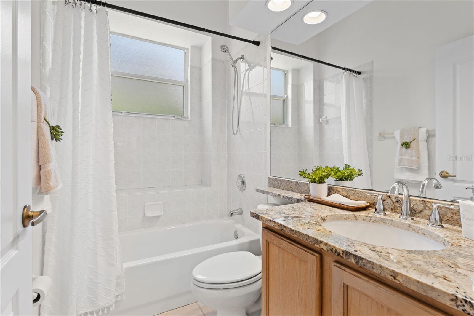 SAWGRASS AT SUNTREE PHASE ONE - Residential