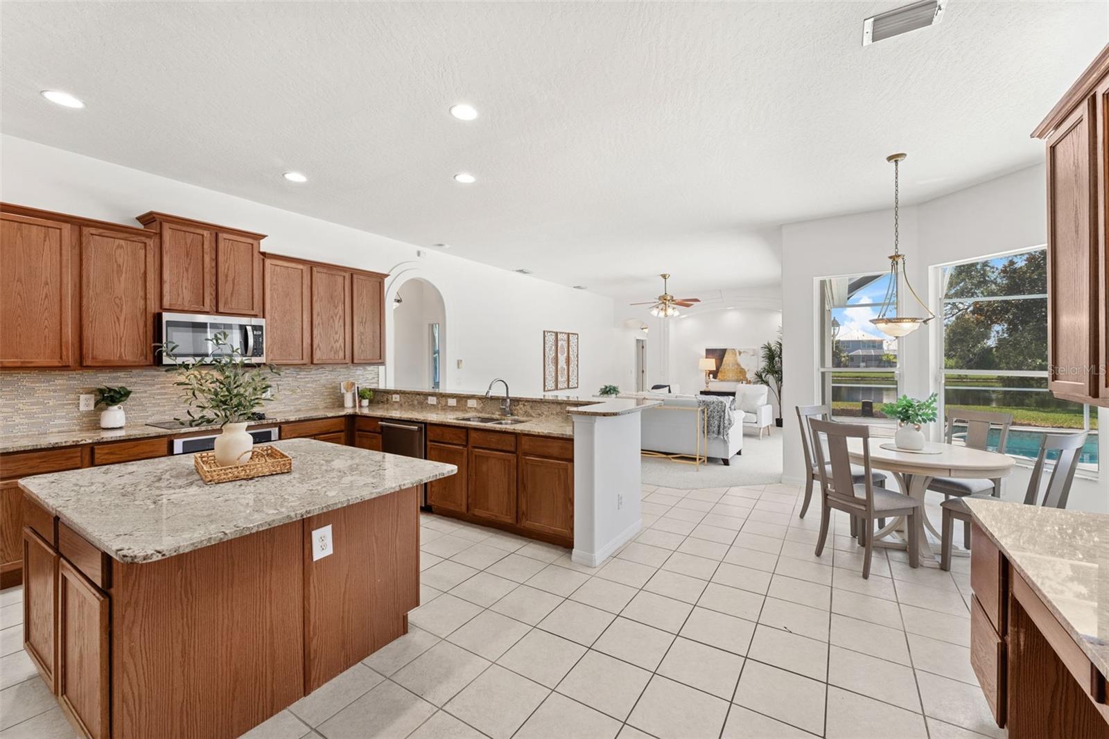 SAWGRASS AT SUNTREE PHASE ONE - Residential