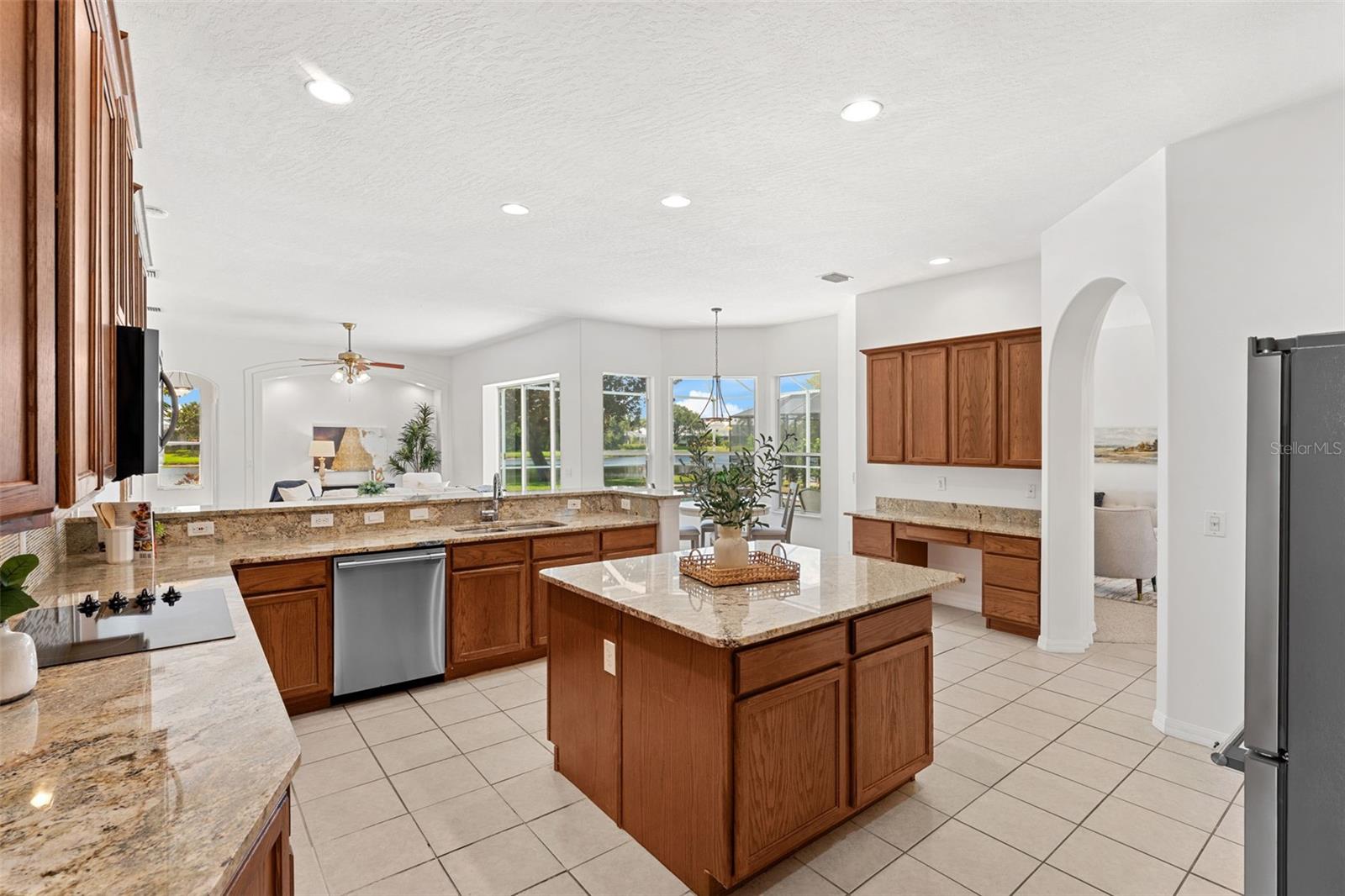 SAWGRASS AT SUNTREE PHASE ONE - Residential