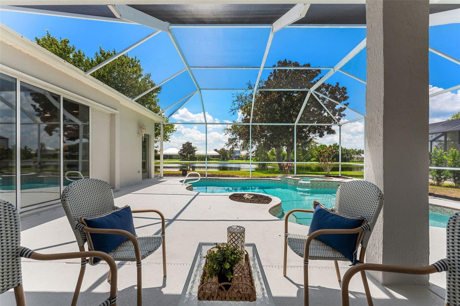 SAWGRASS AT SUNTREE PHASE ONE - Residential