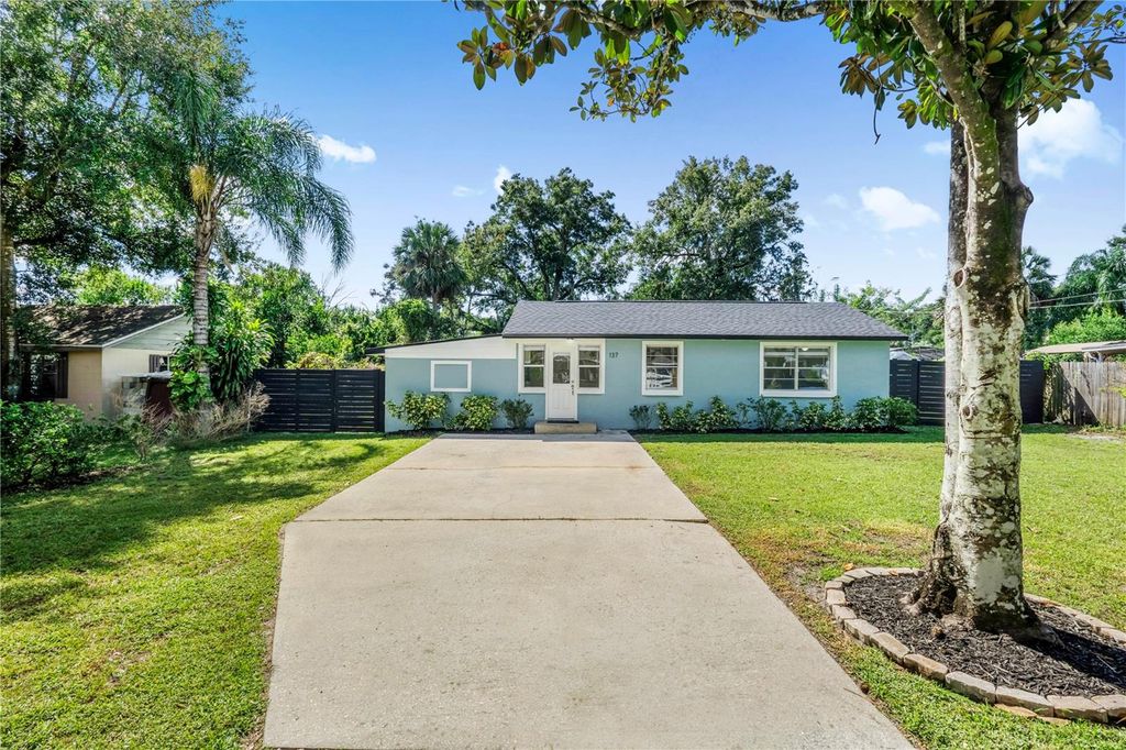 Photo of 137 Caracas Road, Debary, FL 32713 (MLS # V4945394)