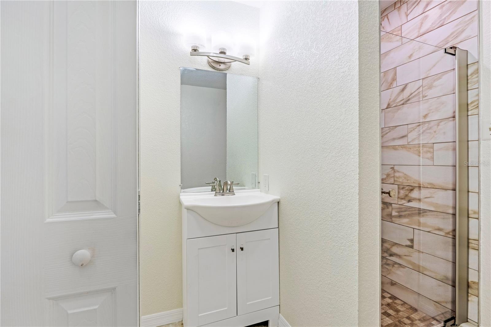 PLANTATION ESTATES UNIT 01 - Residential