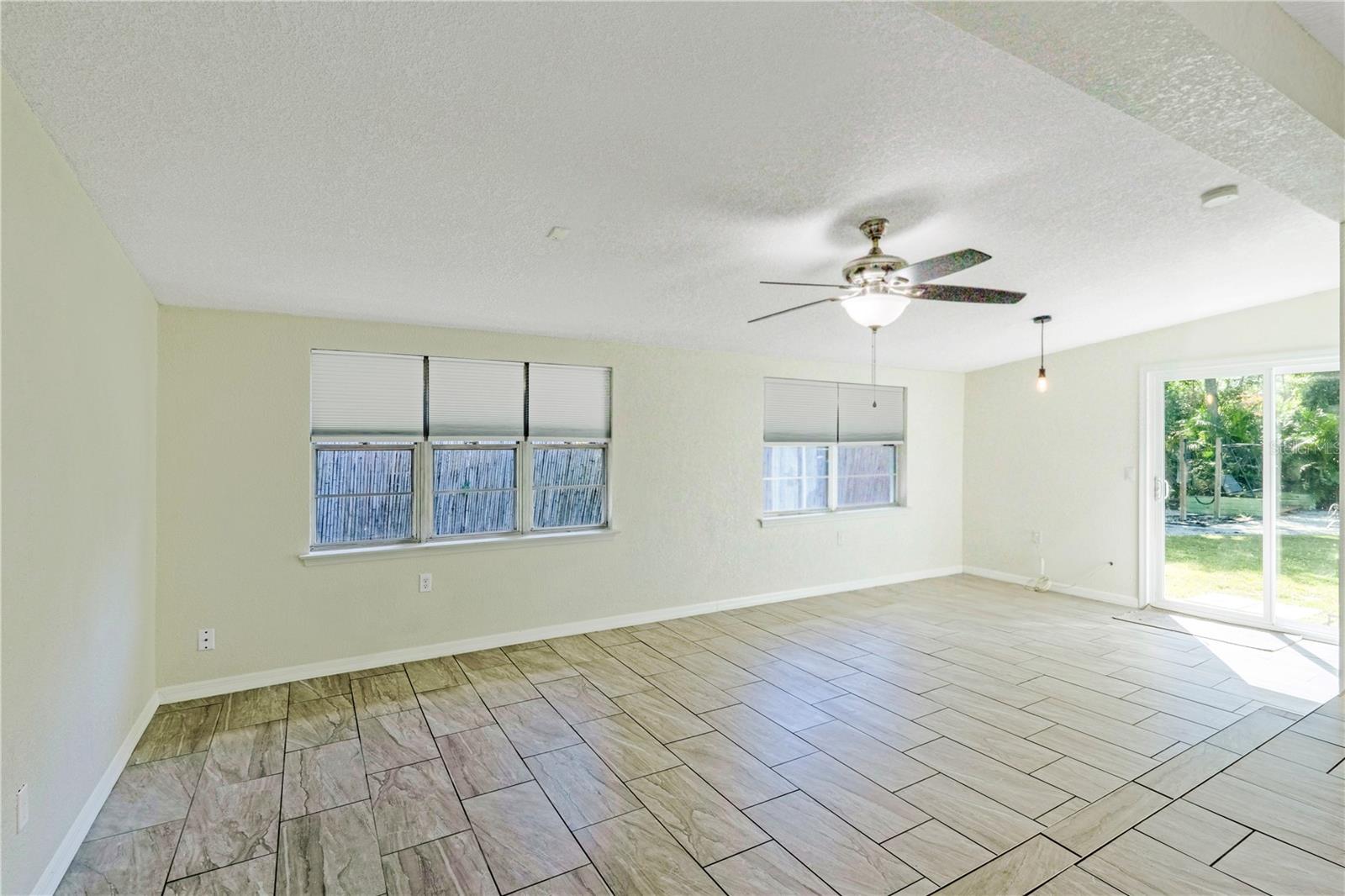 PLANTATION ESTATES UNIT 01 - Residential