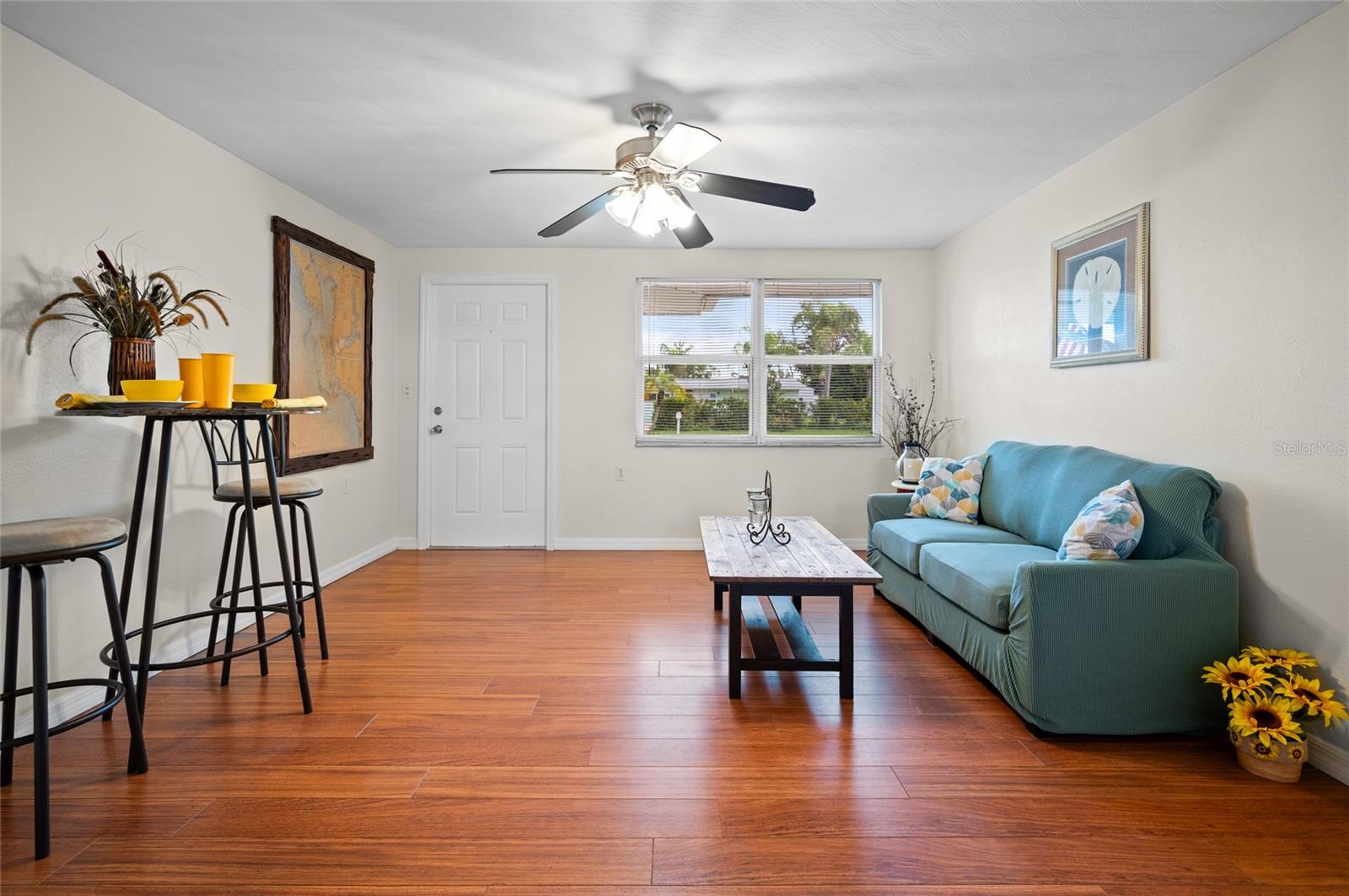 231 LAKEVIEW LANE