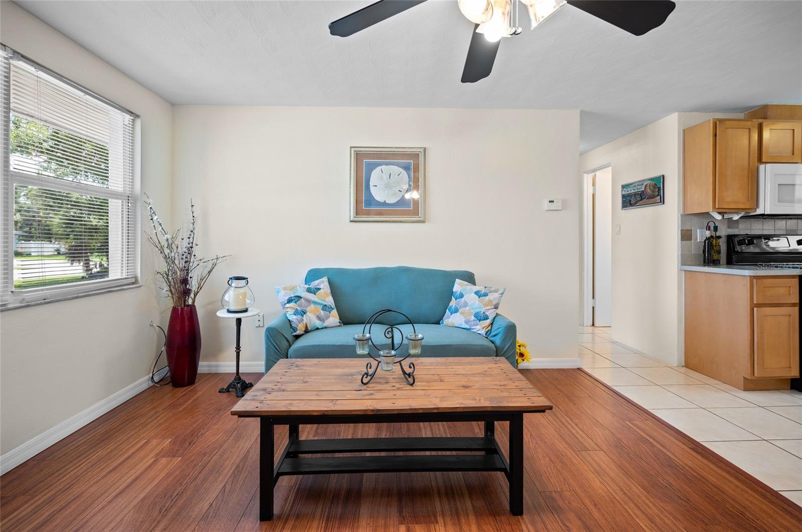 231 LAKEVIEW LANE