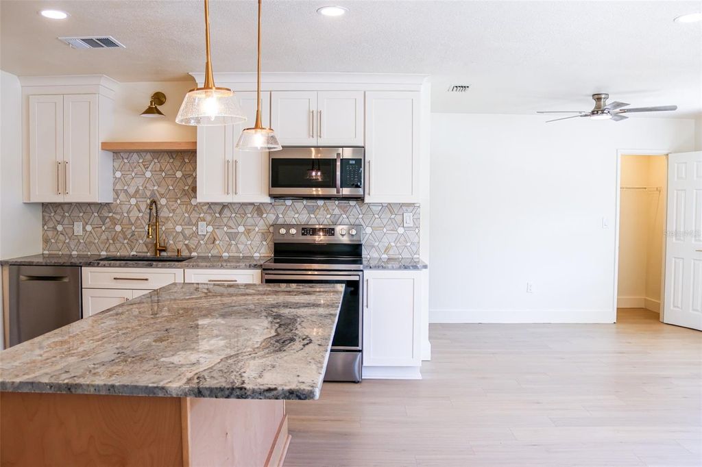 Photo of 4211 W Bay View Avenue, Tampa, FL 33611 (MLS # TB8483547)