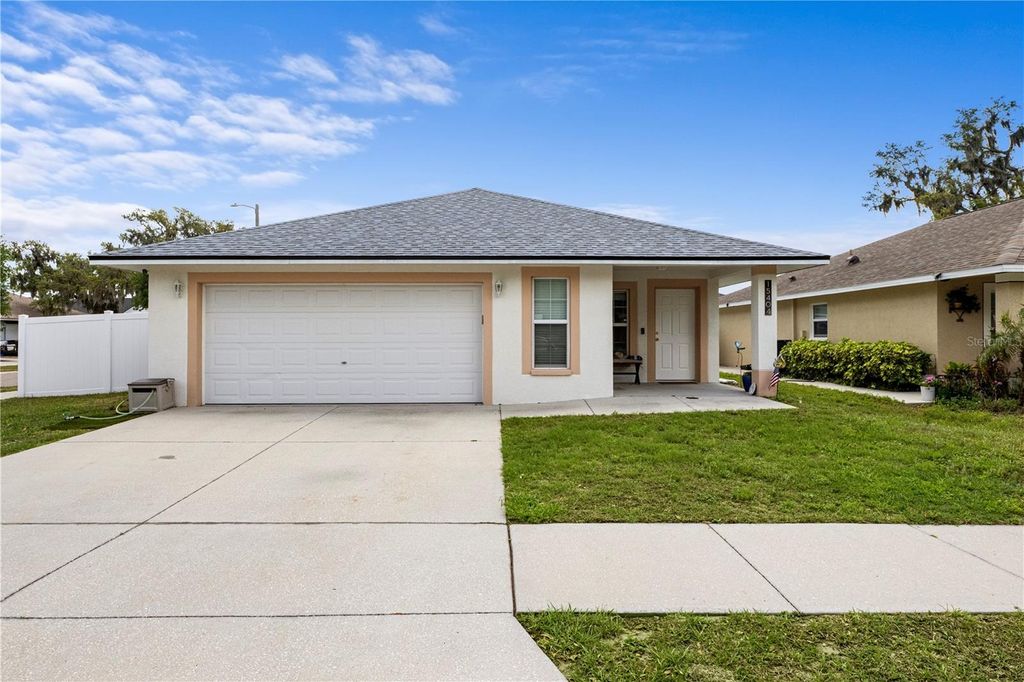 Photo of 15404 Bama Breeze Place, Wimauma, FL 33598 (MLS # A4689735)