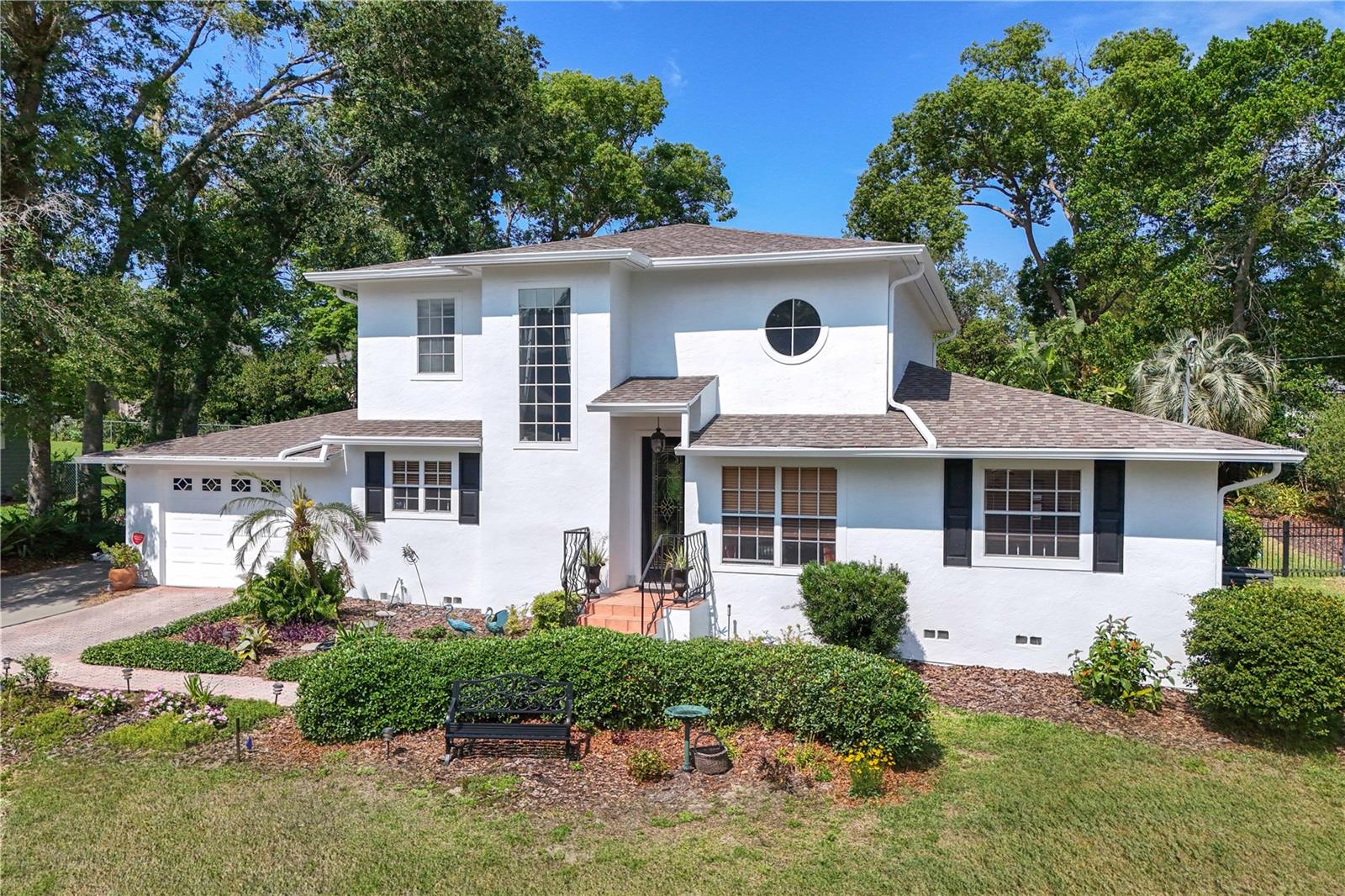 Just Minutes from Downtown Mount Dora, with NO HOA! Newly renovated, Roof 4 years old, New HVAC- shows like a MASTERPIECE. Interior and Exterior freshly painted, New appliances, and the gorgeous Saltillo tile shines brightly under the huge windows and high ceilings. Classic wrought-iron fenced back yard, with pond makes this a true sanctuary. This is a rare find, one you must see. Wanting to be less than a mile from the historic ambiance of Mount Dora, with its unique boutiques, fine dining restaurants, parks, full service marina and local festivals.... This beauty is a dream.
Schedule your appointment to see, right away!