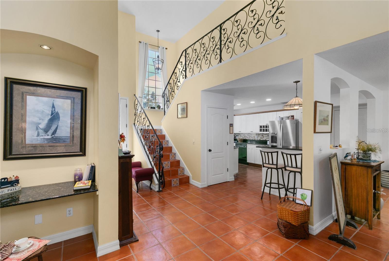 1405 HILLTOP DRIVE