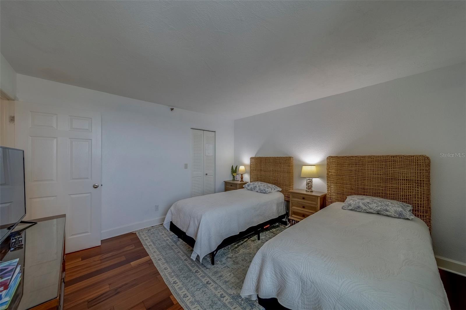 REDINGTON TOWERS 1 CONDO - Residential Lease