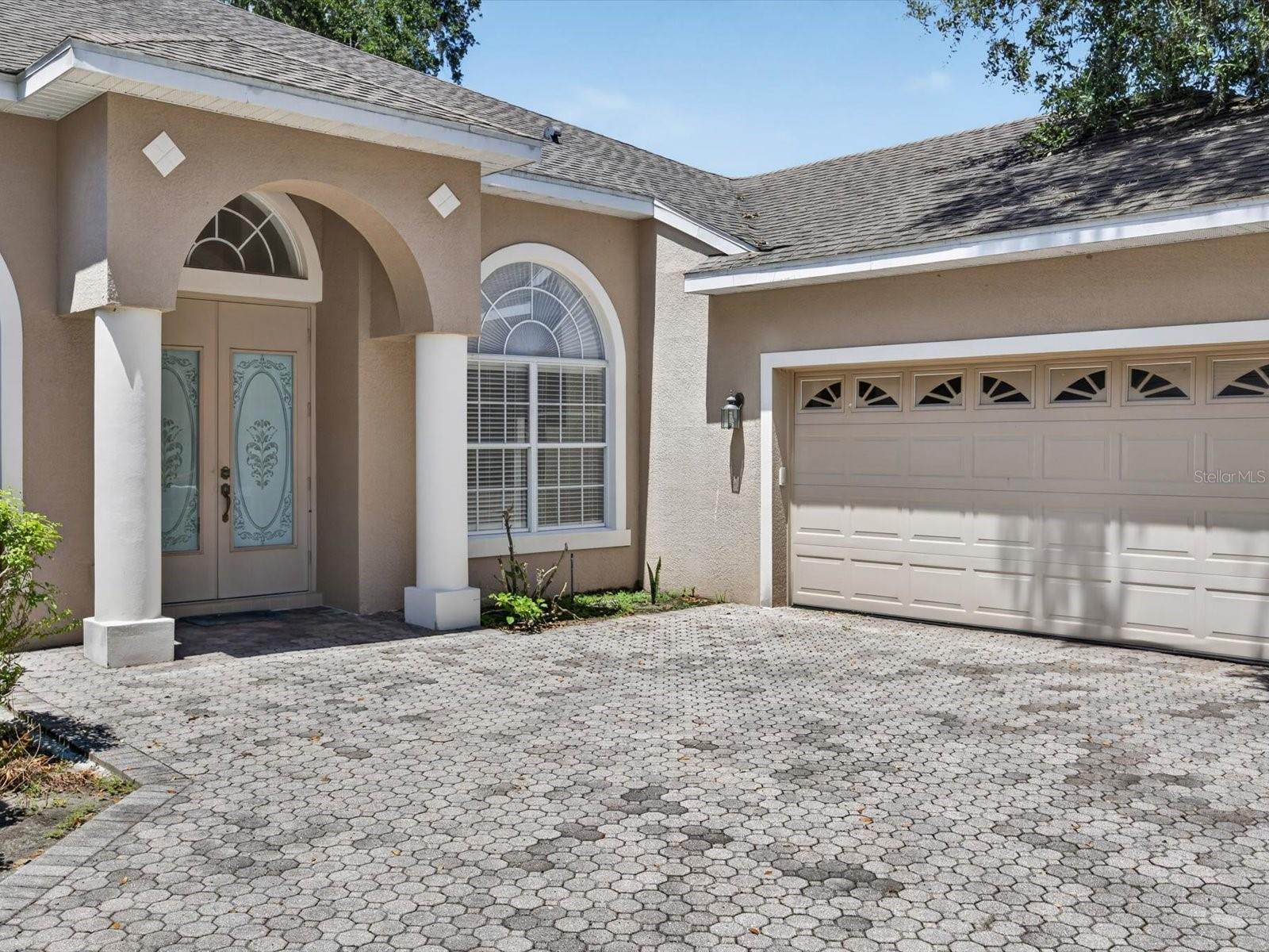 2275 RAMBLING OAKS WAY