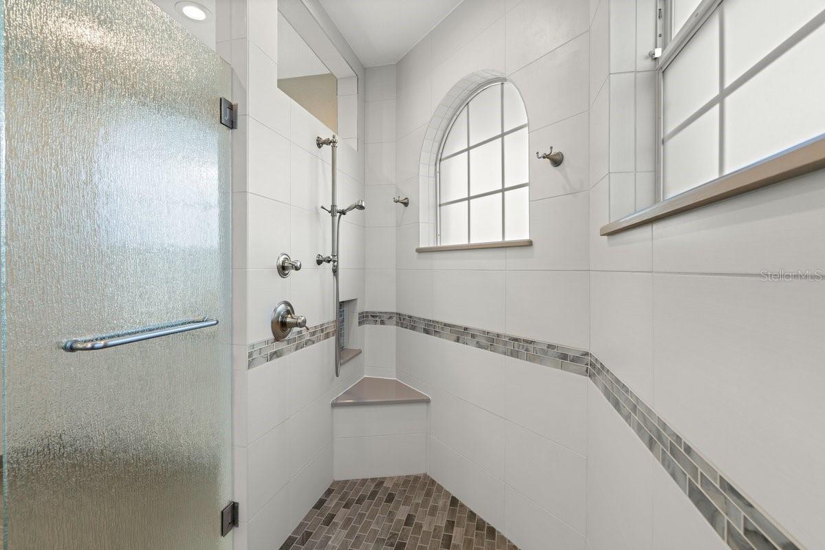 TURNBULL SHORES LTS 1000-1257 INC - Residential