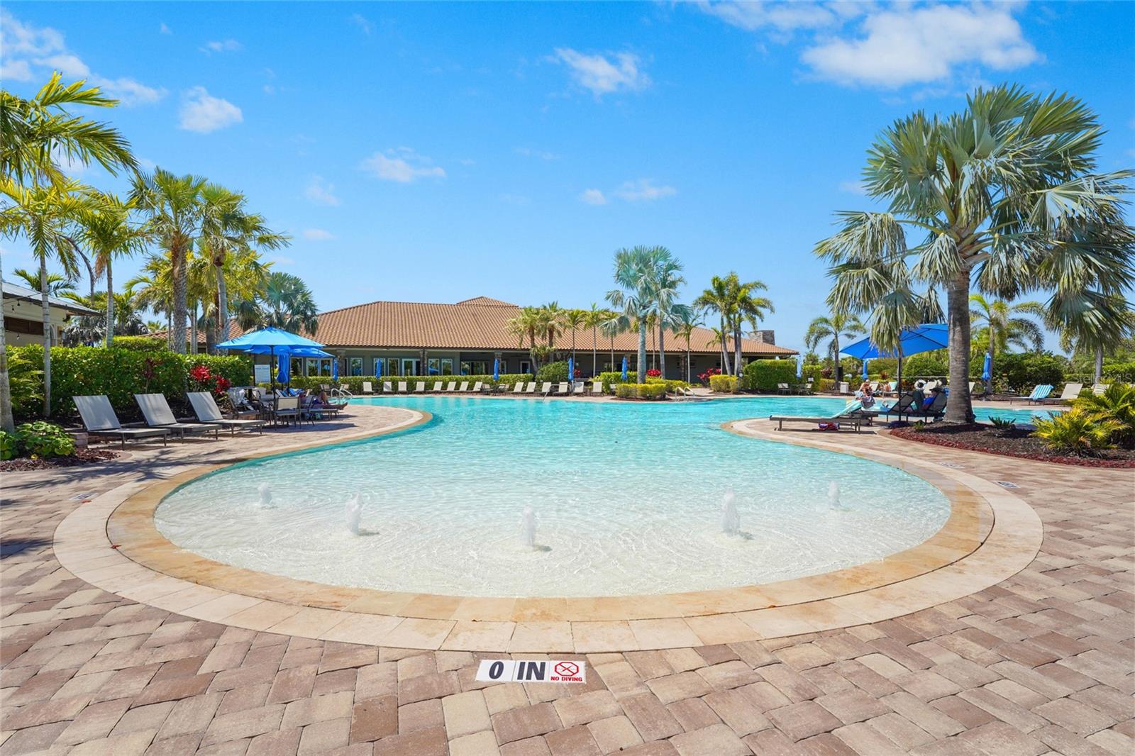 LEGACY ESTATES AT ESPLANADE ON PALMER RANCH - Residential