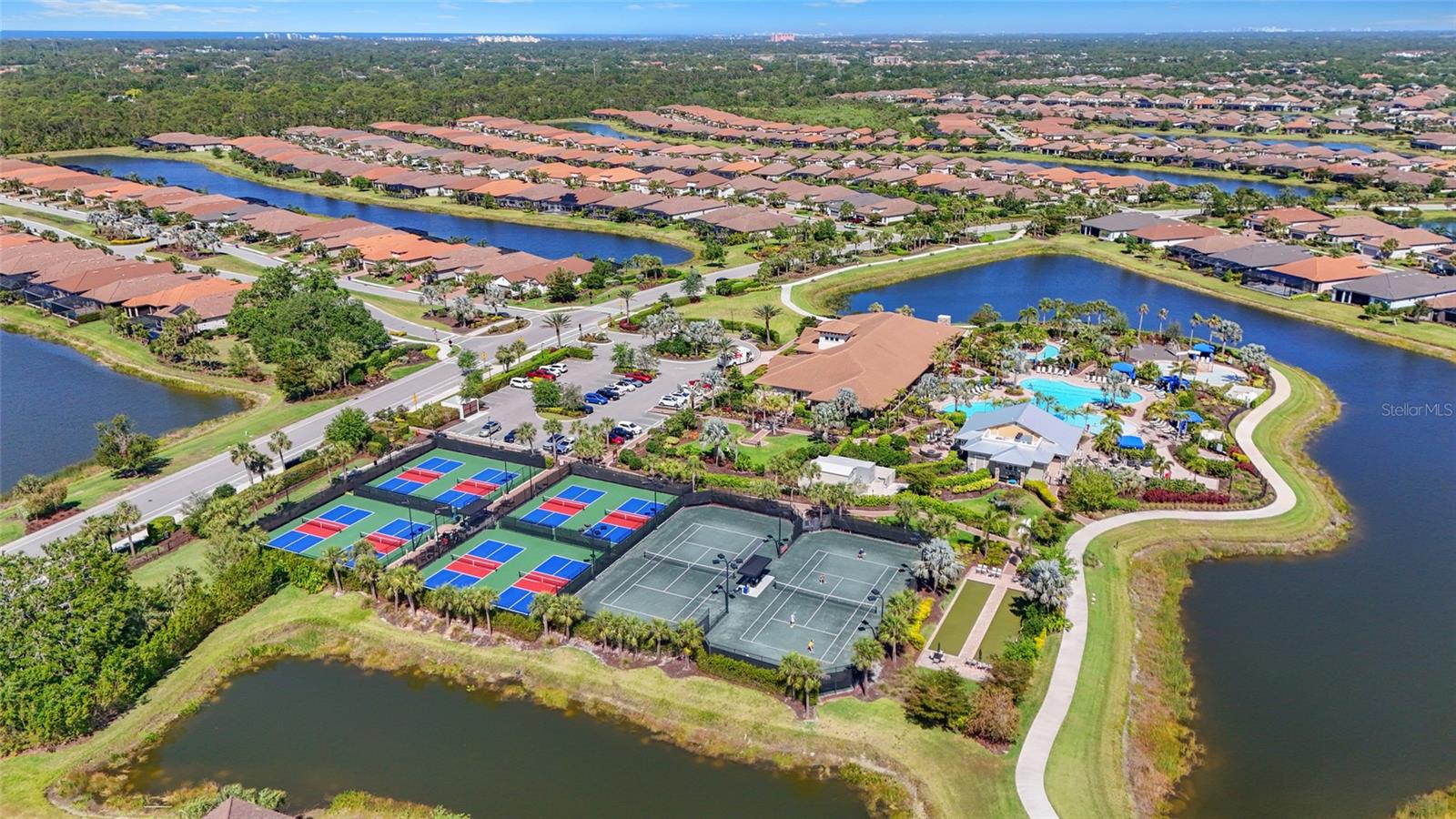 LEGACY ESTATES AT ESPLANADE ON PALMER RANCH - Residential